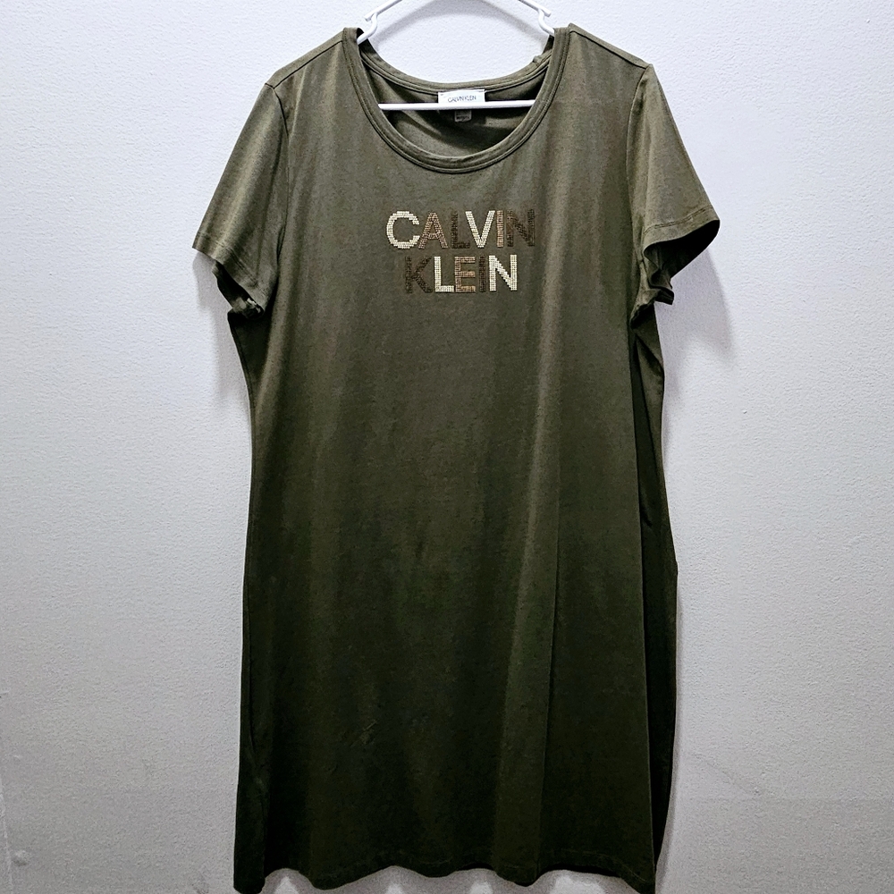 Calvin Klein T-Shirt Dress
